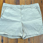 Banana Republic  Tan Flat Front Women's Chino Shorts Size 16 Photo 0