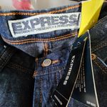 EXPRESS NWT Women's  Precision Fit Low Rise Boot Cut Rinsed Jeans Size 3/4 Long Photo 1