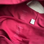 Girlfriend Collective  SET Pocket Leggings and Tommy Sports Bra Pomegranate Pink Photo 3