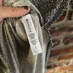 Athleta  Printed Scoop Neck V Neck T-shirt, L Photo 4