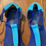 Toms  Sandals Women's Blue Turquoise Canvas Thong Ankle Strap‎ Flat Size 6.5 Wide Photo 1