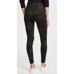 Spanx Look at Me Now Gray/Green Camo Seamless High Rise Leggings in size L. Photo 1
