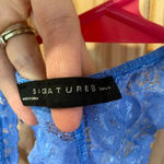Signature 8  blue lacy bralette size small Photo 1