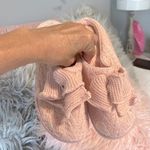 Aerosoles Aerosolrs Pink Crochet Slippers Womens Small size 5/6 Photo 2
