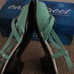 Easy Street woman sandal size 9.5 Photo 2