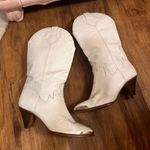 vintage white leather pointed toe cowboy boots Size 6.5 Photo 0