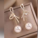 Elegant Gold and faux Pearl Drop Earrings 1pair Luxury Cubic Zirconia Bowknot Photo 0