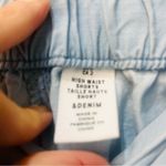 H & M light wash pull on paper bag shorts size 2 Photo 1