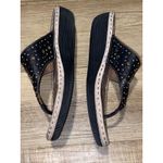 Clarks Artisan Low Wedge Sandal Black Studded Women’s Size 9 Photo 8