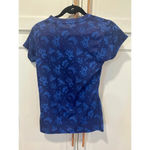  Parks 2012 collectors Disney world women’s small tshirt Photo 1