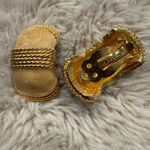 Vtg‎ GAY BOYER Signed Enamel Gold Tone Rope Design Retro Chic NY Earrings Photo 2