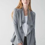 Lululemon Sz 8 Coast Wrap II Heathered Medium Grey Stretch French Terry Layering Photo 0
