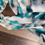 Target Women's Top in White, Black, and Teal Abstract Print Photo 4