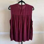 Old Navy Womens L Large Top Blouse Sleeveless Pintuck Burgundy Layered Layering Photo 1