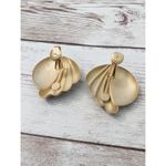 Vintage Clip On Earrings Photo 4