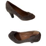 Clarks  Artisan Pumps Womens Heels Size 7.5 Brown Suede Bow Cushion 2.5" Heel Photo 3
