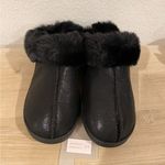 LC Lauren Conrad NWT
Women's Metallic Faux Fur-Lined Clog Slippers Photo 1