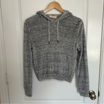 Alice + Olivia  Air‎ Women's Gray Rowen Cropped Hoodie Extra Small Photo 2