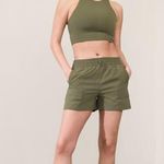 Athleta  M Cascade Cargo Poplin Short Medium Moss Photo 2