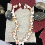 Vintage seashell necklace Photo 1