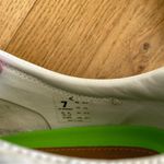 Cariuma Catiba Low Cut Sneakers in White Leather Size 7 Photo 5