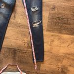 American Eagle AE darkwash distressed jegging - size 2 Photo 7