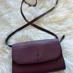 Vera Wang Simply Vera  Ombre Red and Black Handbag wallet clutch Photo 0