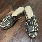 Jessica Simpson Wedge Photo 0