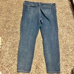 Torrid  Medium Wash Bombshell Skinny Leg Jeans Button Fly Casual Denim‎ 22R Photo 4