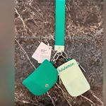 Lululemon DUAL POUCH WRISTLET NWT Photo 4