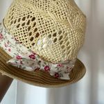 Women's Summer Straw Hat With White Floral Ribbon Yellow Photo 1