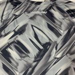 Under Armour Gray Fitted Exercise Shirt Size Small Photo 98