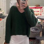 Double Zero Green sweater Photo 0
