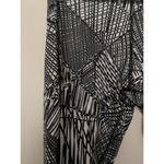 Under Armour  UA HeatGear Legging - Size M - NWT Photo 1