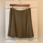 Banana Republic  Olive Pleated Skirt.  Size-10 Photo 2