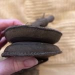 Aerosoles Aweosoles size 6.5 greenāsuedeĀ zip backāankle thong sandalsā
EUC Photo 8