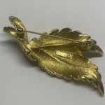 Monet Metal Fringed Feathers Brooch Pin Gold Tone Signed  Photo 8