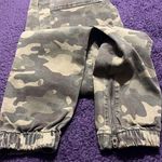American Eagle Camo Jogger Photo 3