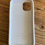 Apple iPhone 11 Pro Smart Charging Case Photo 1