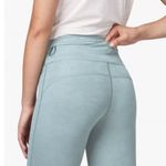 On Running Women's ON Running Tights 7/8 Sea Blue Size Small Photo 4