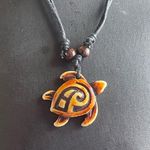Elegant sea turtle necklace Photo 3