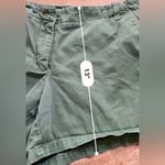 J.Crew Low Fit Women’s Size 8 100% Cotton Moss Green Chino Shorts Photo 5