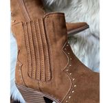 No Boundaries No Bo size 8 Caramel Brown Suede Women's Ankle Boots with Studded Detail Photo 0