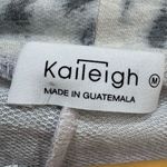 Kaileigh Cream  Shoulder Zipper Detail Knit Top Size M NWT Photo 6