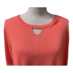 ONE A CORAL MIXED
MATERIAL KEYHOLE TOP LONG SLEEVE TUNIC SIZE MEDIUM Pink Photo 3