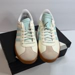 Adidas Women's Sneakers in Cream and Light Blue Photo 1