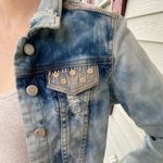 Boutique Cropped Denim Jacket Photo 4