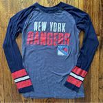 🦋 Women’s NHL New York Rangers Pullover Shirt Long Sleeve S Blue Photo 1