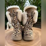 Skechers Mark Nason Cow Hair Shearling Leopard Print Pull On Boots Size 6 Photo 4