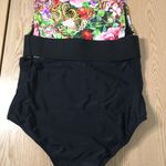 Venus New Women’s Super Sexy 1pc Floral Print & Black Swimsuit Size 22 Photo 6